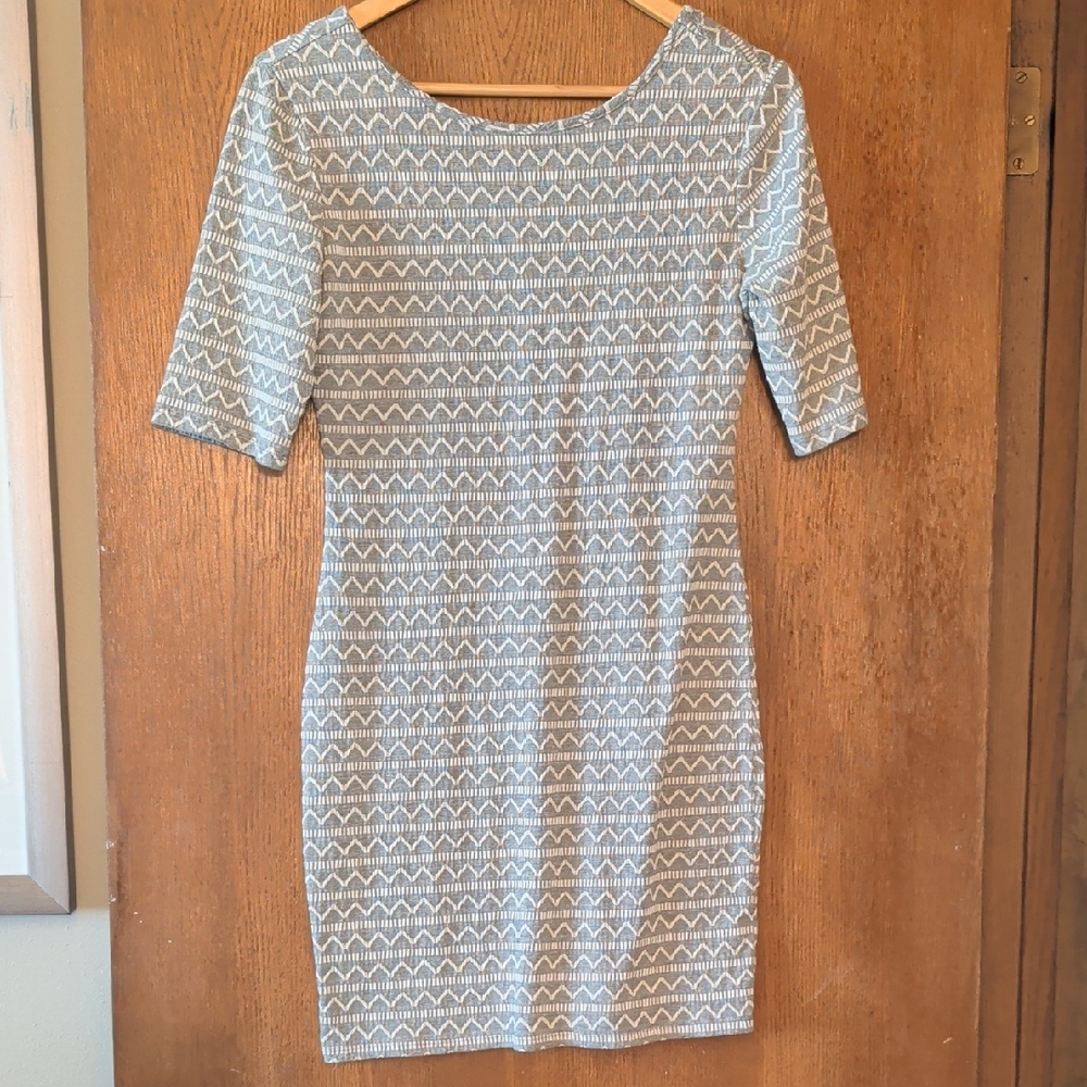 Xhilaration Patterned Gray Dress